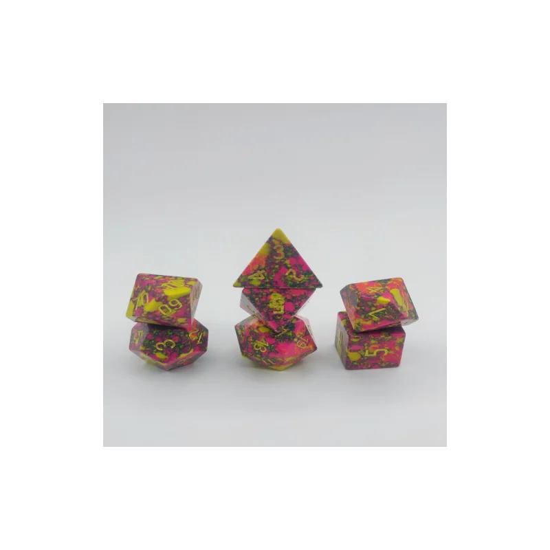 Semi Precious Stone Dice - Set of 7 dice with metal box - Synthetic - Red and turquoise yellow 